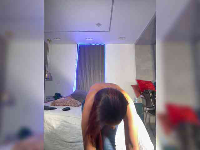 DollyBrowncc webcam