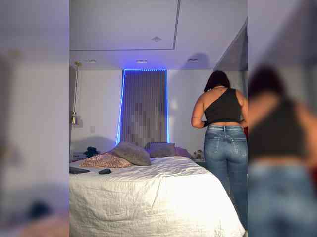 DollyBrowncc webcam