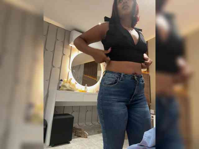DollyBrowncc webcam