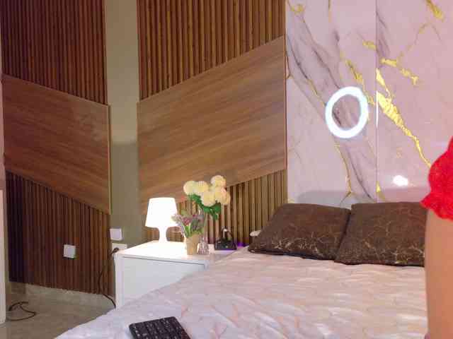 DollyBrowncc Live Webcam on BongaCams