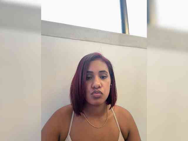 DollyBrowncc webcam