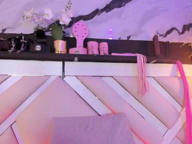 Ashley-7777's BongaCams show and profile