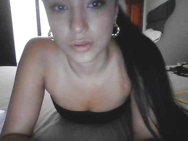 redgirlpum live cam on BongaCams