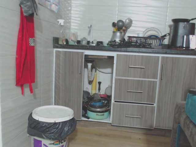 rosebbw69's BongaCams show and profile