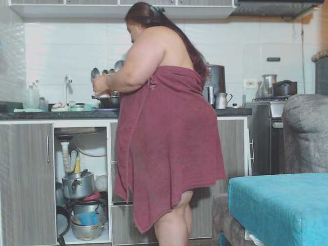 rosebbw69's BongaCams show and profile
