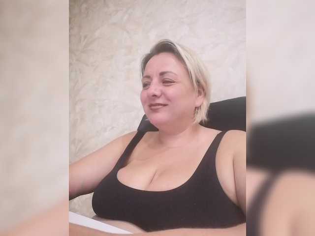 Sexymissex live cam on BongaCams