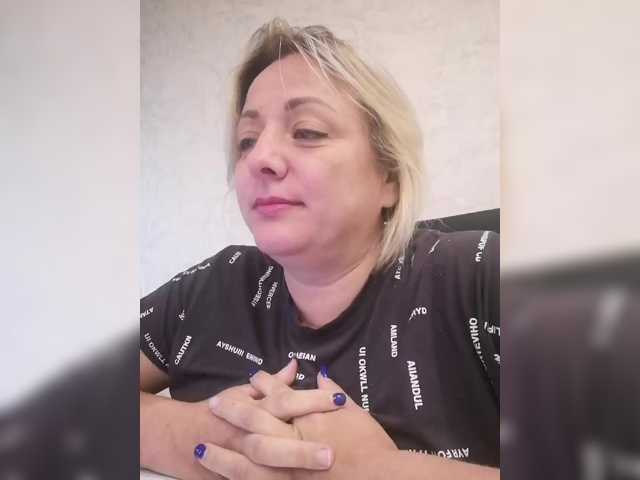 Sexymissex live cam on BongaCams