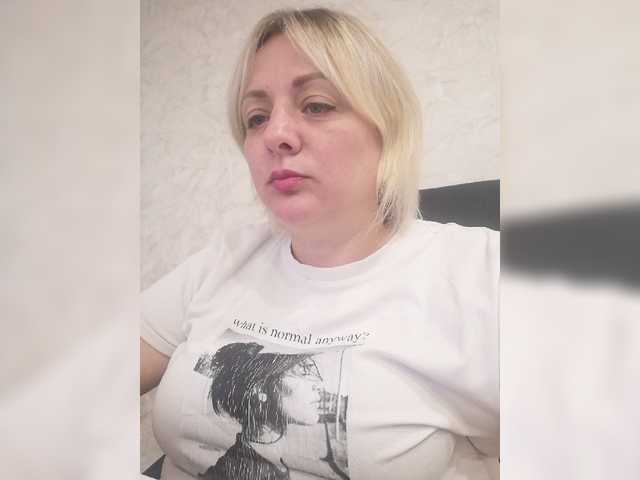 Sexymissex live cam on BongaCams