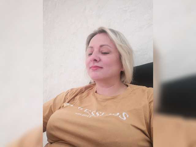 Sexymissex live cam on BongaCams