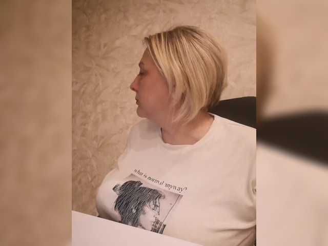 Sexymissex live cam on BongaCams