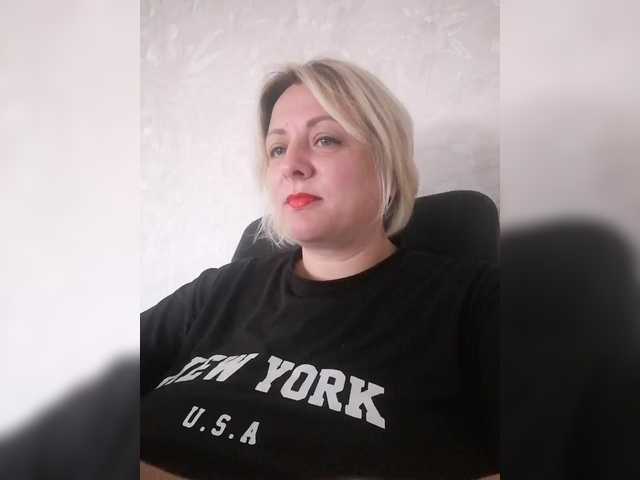 Sexymissex live cam on BongaCams