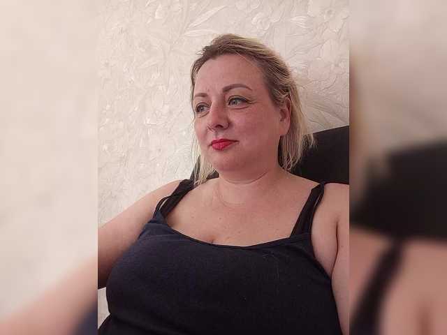 Sexymissex live cam on BongaCams