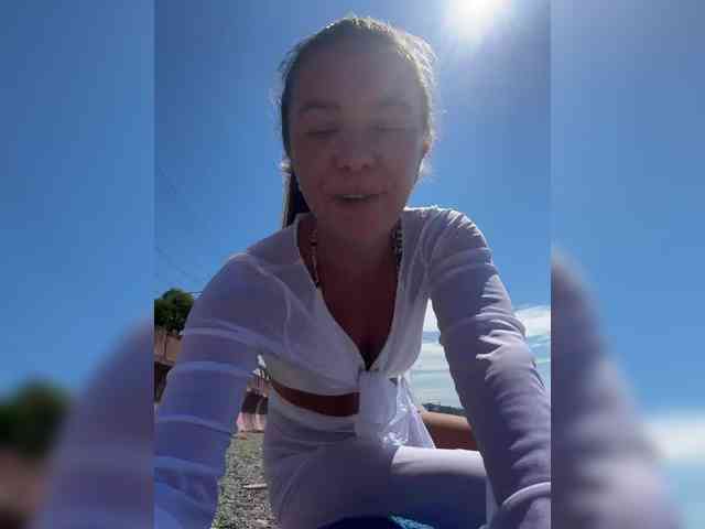 HelgaLeo webcam