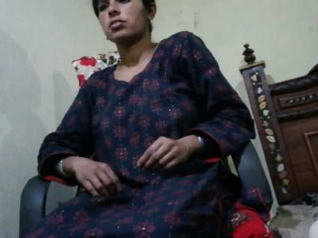 Maria-Tomy-Sex-Room's BongaCams show and profile