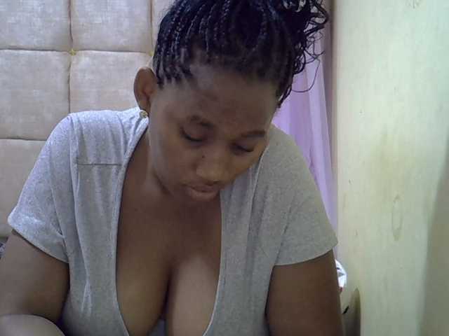 brownebony-'s BongaCams show and profile