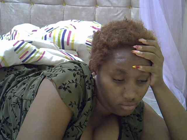 brownebony- webcam