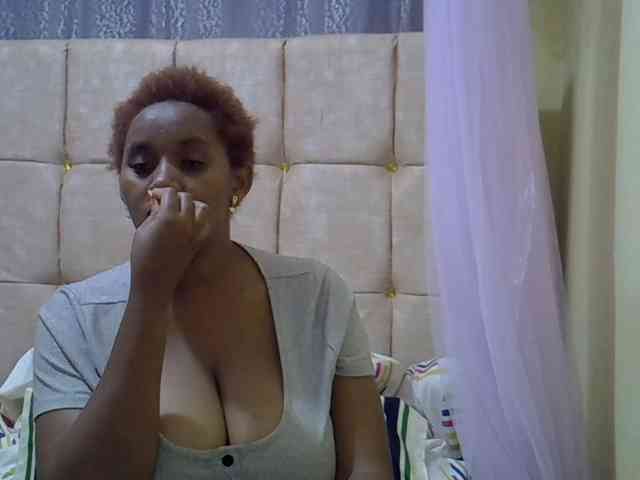 brownebony- webcam