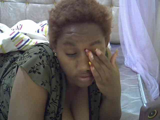 brownebony- webcam