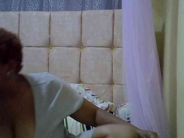 brownebony- webcam