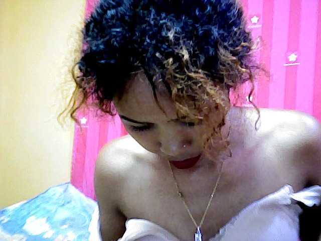 AngelHotxx live cam on BongaCams