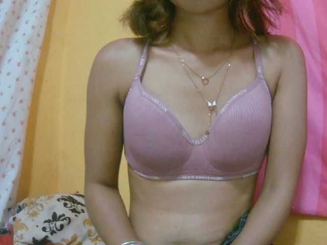AngelHotxx, modèle webcam