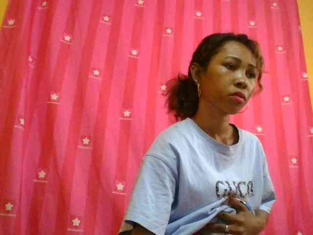 AngelHotxx webcam
