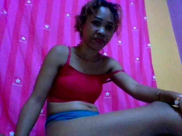 AngelHotxx webcam