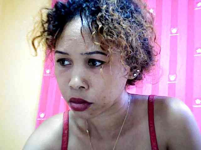 AngelHotxx webcam