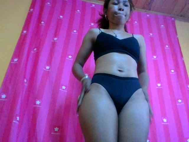 AngelHotxx webcam