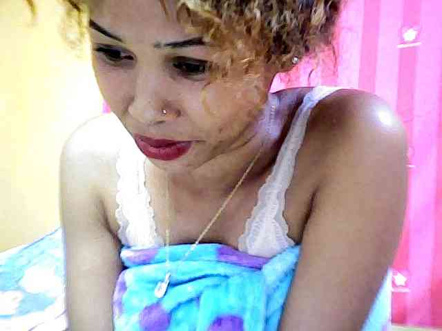 AngelHotxx webcam