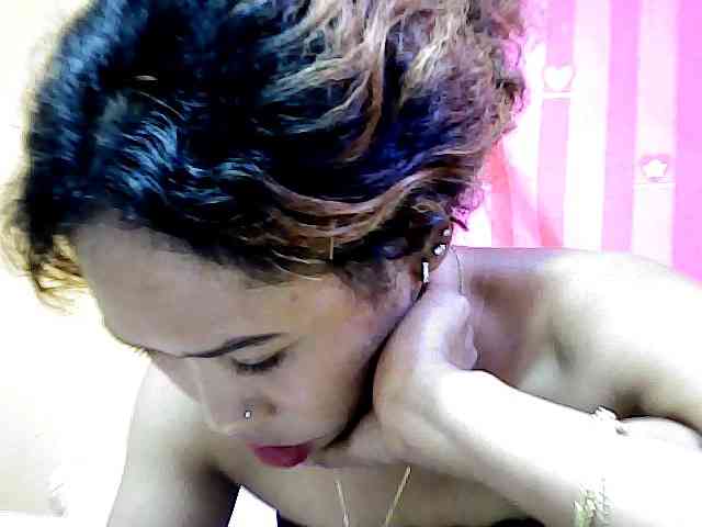 AngelHotxx webcam
