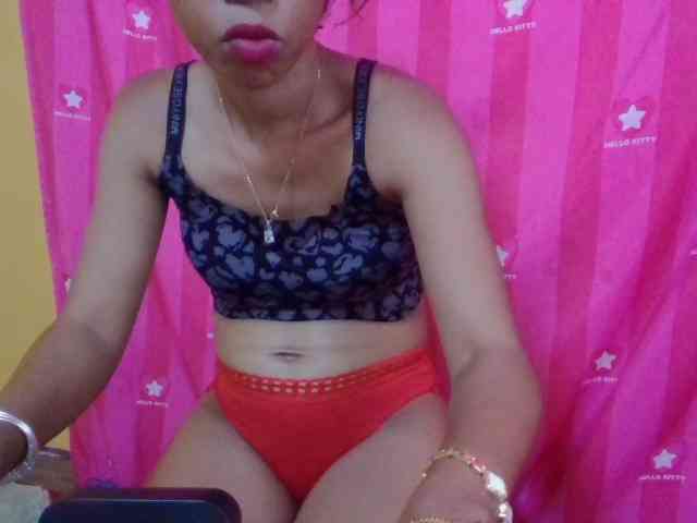 Modèle: AngelHotxx
