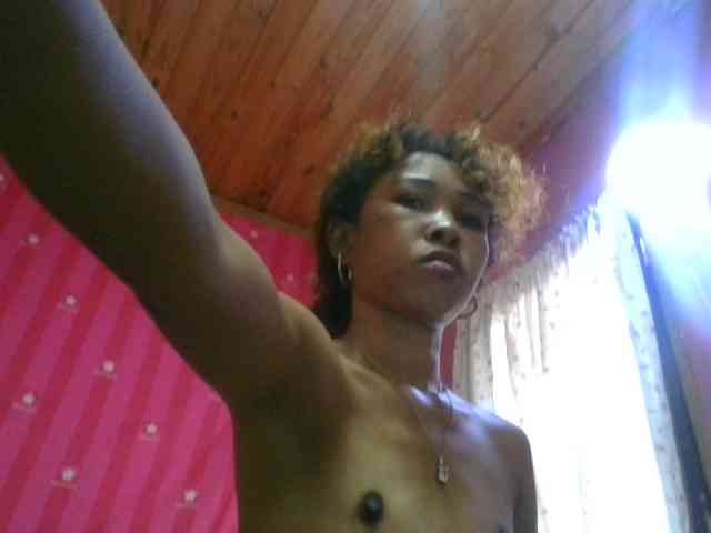 Modèle: AngelHotxx