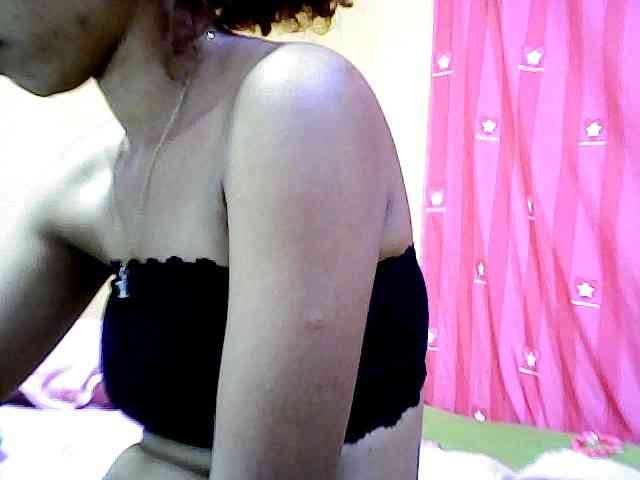 AngelHotxx webcam