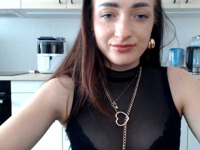 LorennePlay's BongaCams show and profile