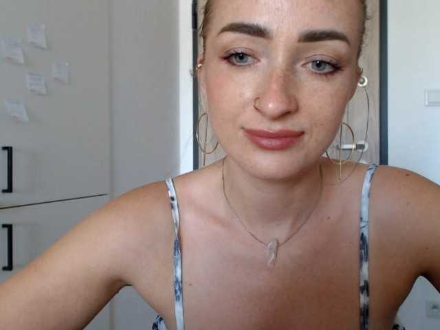 LorennePlay live cam on BongaCams