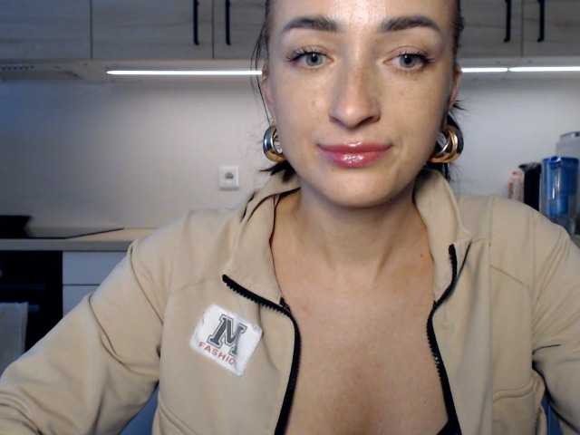LorennePlay live cam on BongaCams