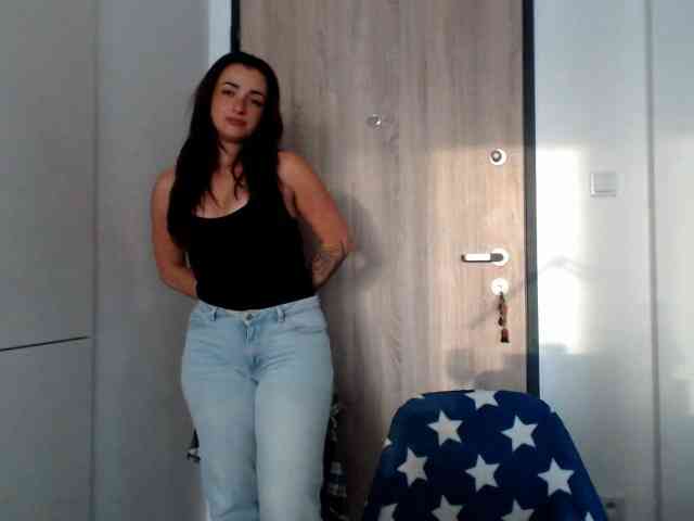 Model: LorennePlay