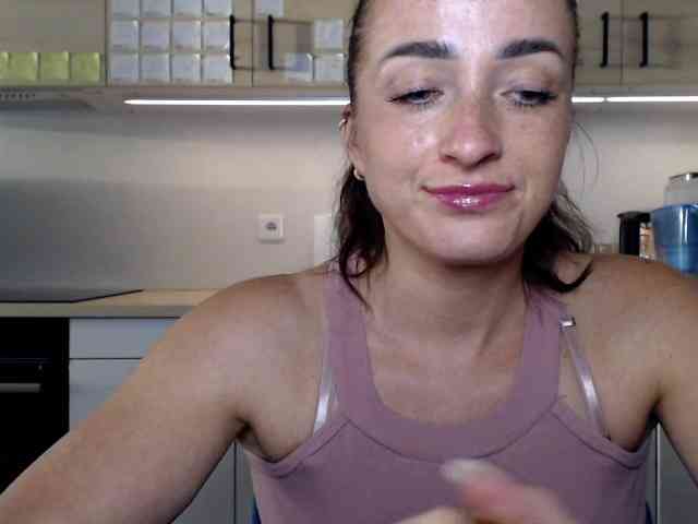 Model: LorennePlay
