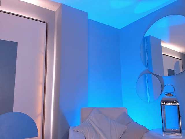 ChloePreston's BongaCams show and profile