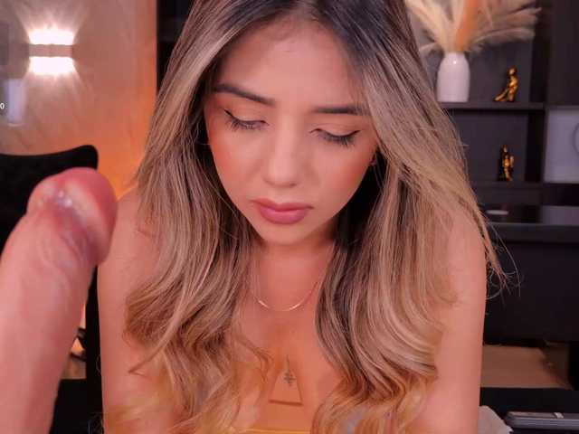 chloepreston cam belle