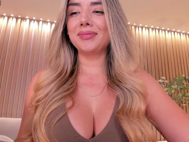 ChloePreston live cam on BongaCams