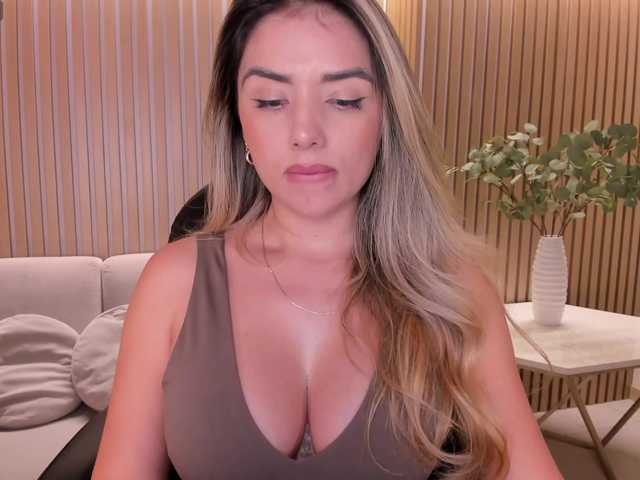 ChloePreston live cam on BongaCams