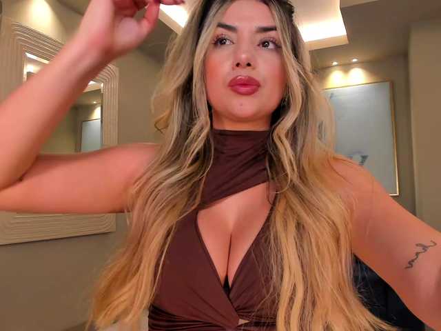 chloepreston cam belle