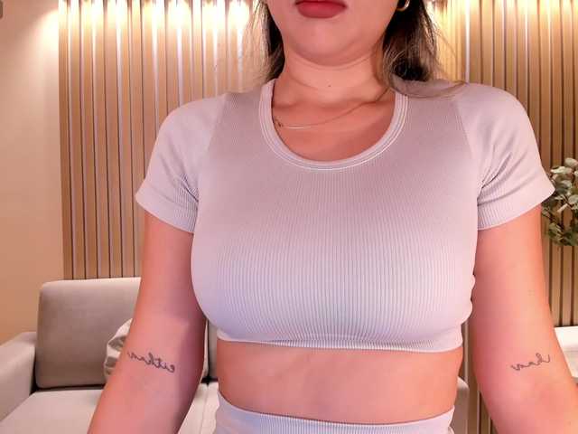 ChloePreston live cam on BongaCams