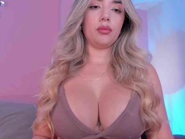 ChloePreston webcam