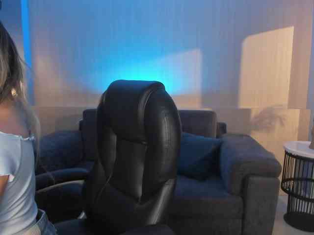 ChloePreston webcam
