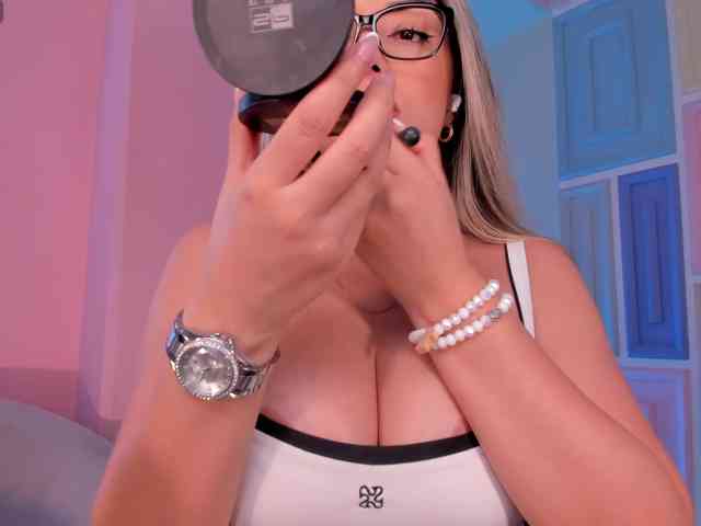 ChloePreston webcam