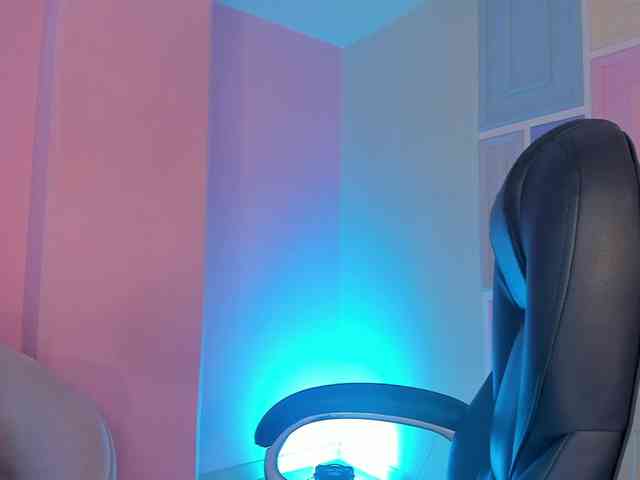 ChloePreston webcam