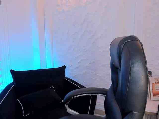 ChloePreston webcam